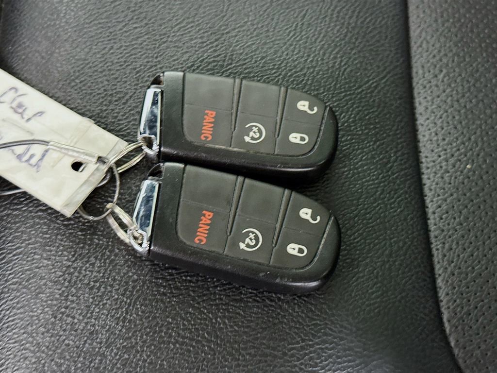 Used 2023 Jeep Compass Limited w/ Elite Group image 33