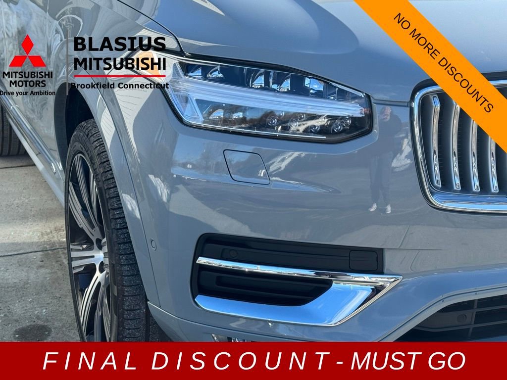 Used 2025 Volvo XC90 B6 Ultra w/ Protection Package Premier image 9
