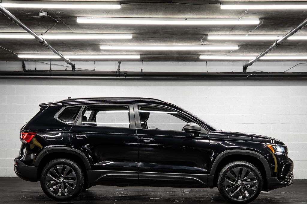 Used 2024 Volkswagen Taos S image 6