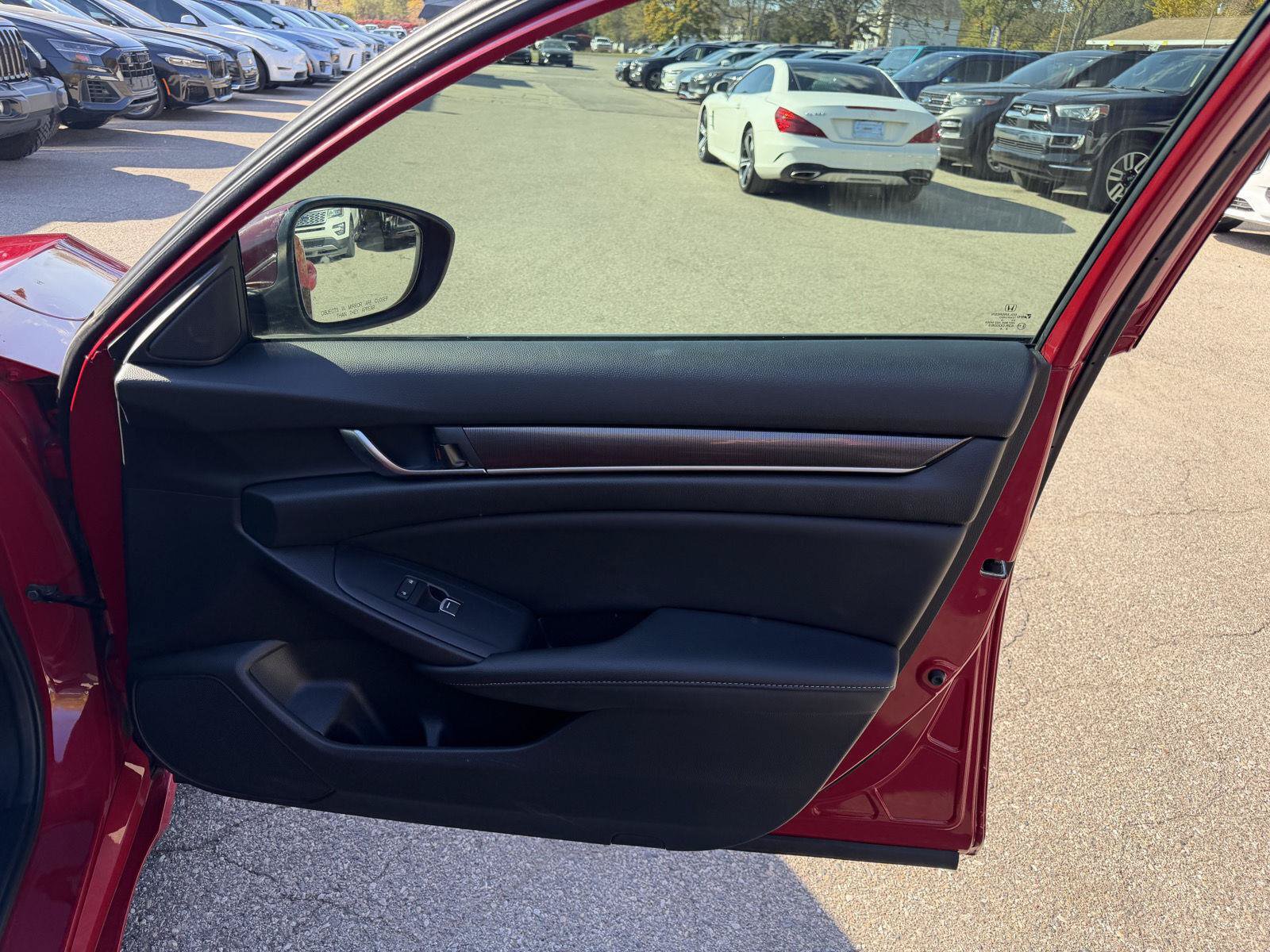 Used 2020 Honda Accord Sport image 24