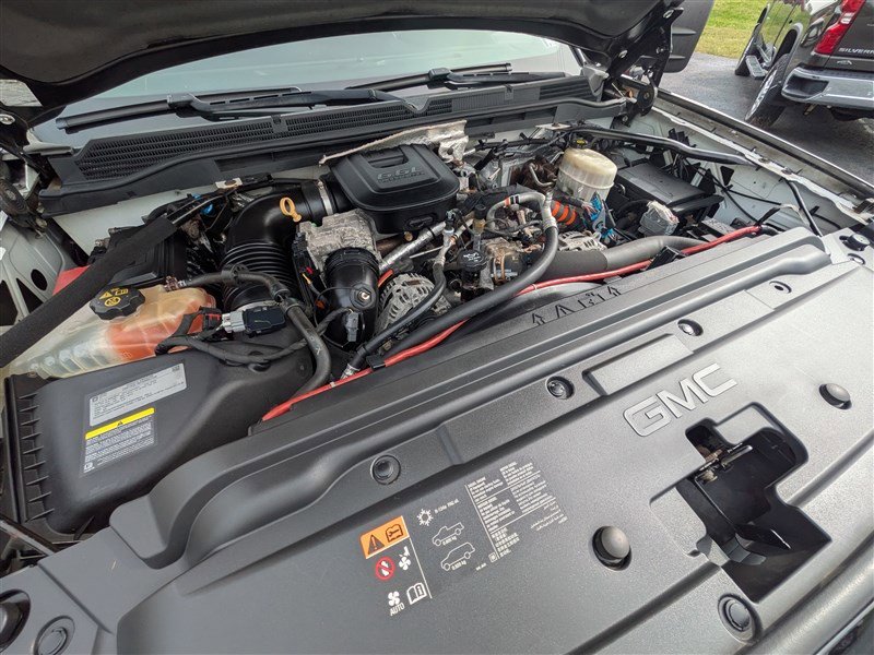 Used 2015 GMC Sierra 3500 4x4 Crew Cab w/ Snow Plow Prep Package image 11