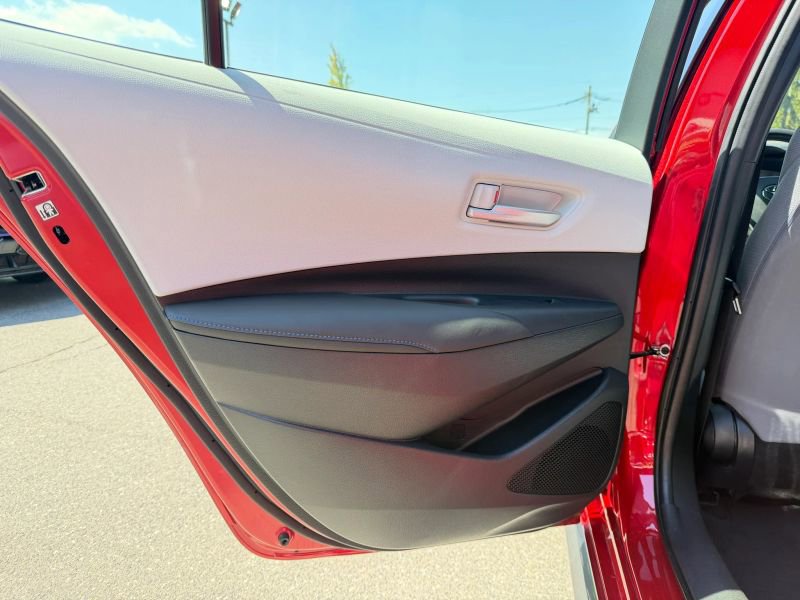 Used 2021 Toyota Corolla SE w/ Carpet Mat Package (TMS) FWD image 14