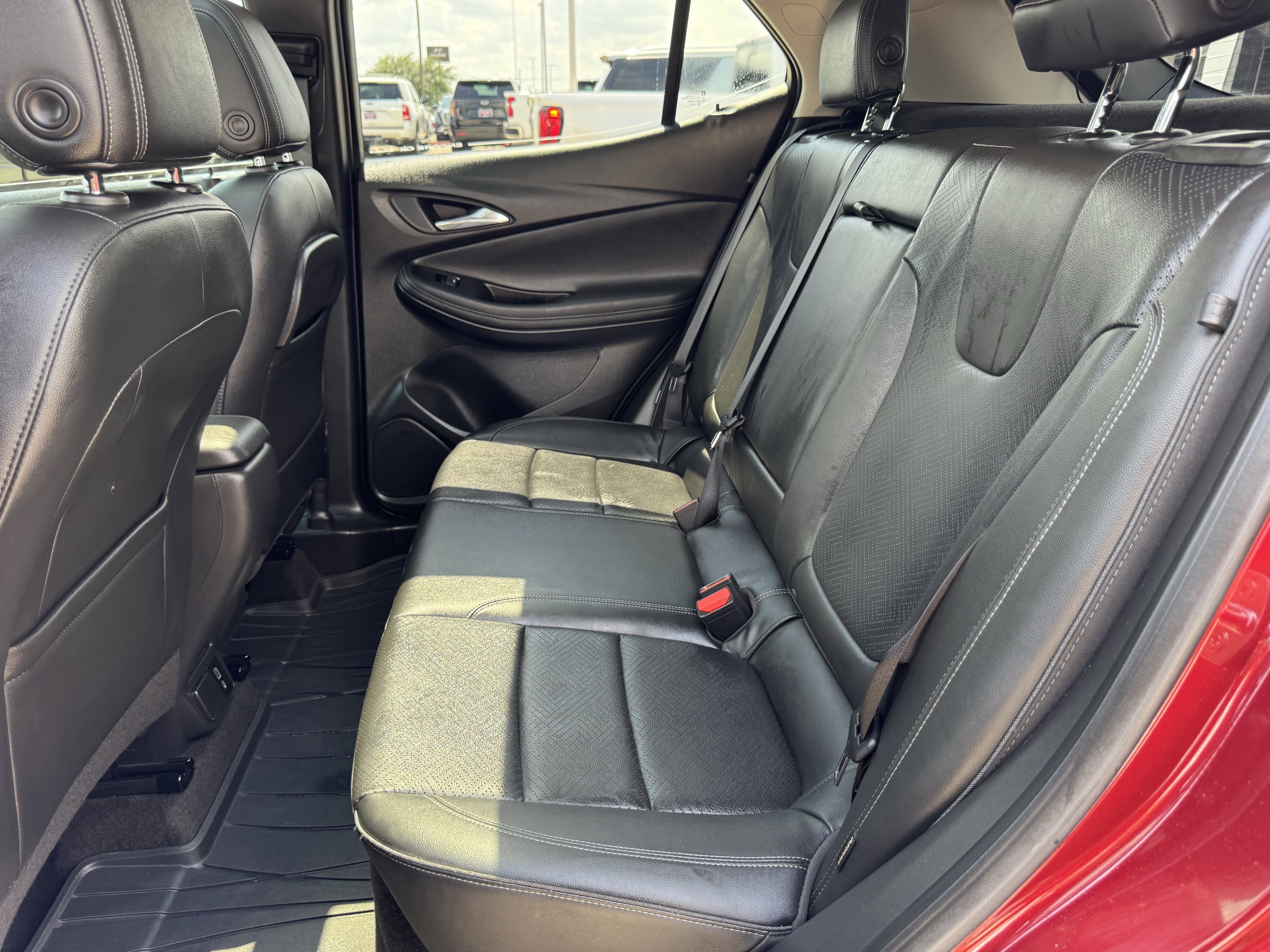 Used 2023 Buick Encore GX Essence w/ Experience Buick Package FWD image 30