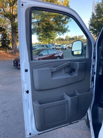 Used 2018 Chevrolet Express 2500 Work Van w/ Driver Convenience Package image 19