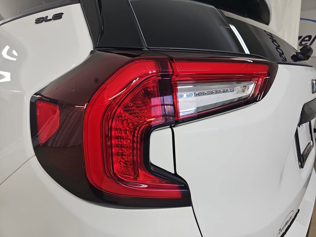 Certified 2023 GMC Terrain SLE w/ Driver Convenience Package image 39
