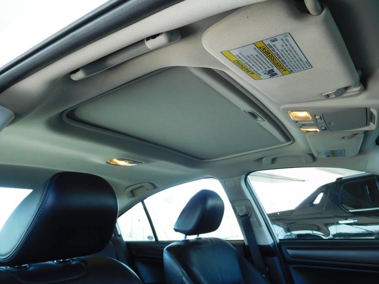 Used 2017 Subaru Legacy 2.5i Limited image 12