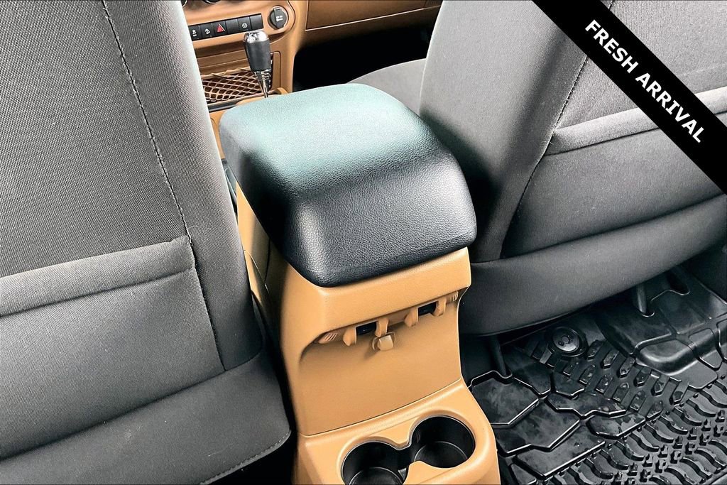 Used 2016 Jeep Wrangler Unlimited Sahara image 10