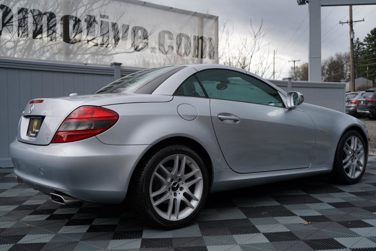 Used 2009 Mercedes-Benz SLK 300 2dr Roadster 3.0L w/ Premium I Pkg image 66