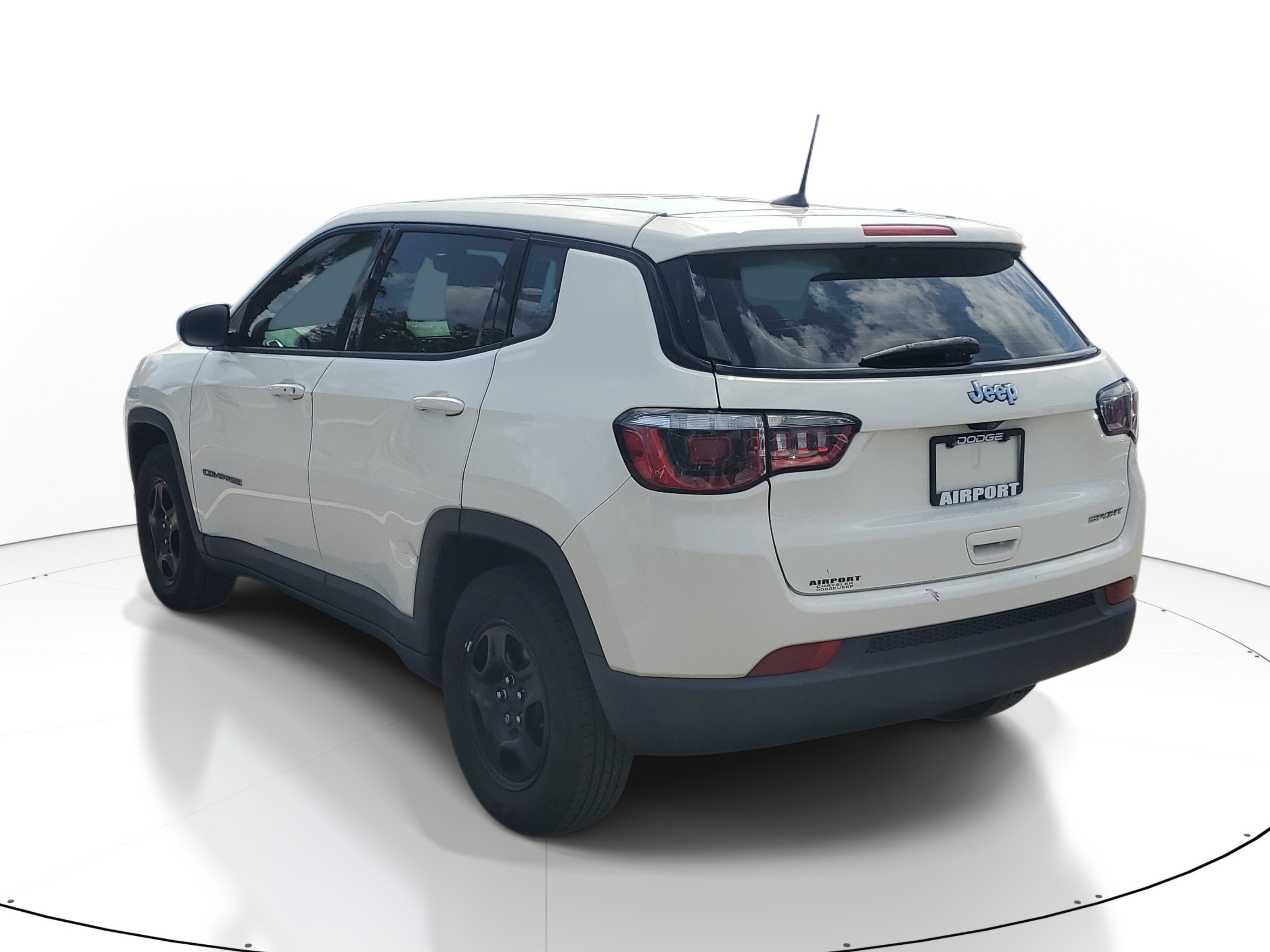 Used 2020 Jeep Compass Sport w/ Tech Group FWD image 5