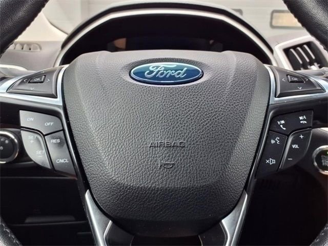 Used 2021 Ford Edge SEL w/ Convenience Package image 18