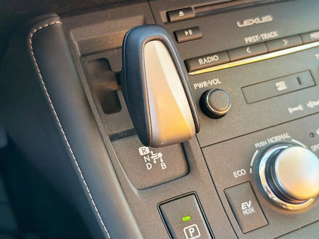 Used 2015 Lexus CT 200h w/ Navigation Package FWD image 18