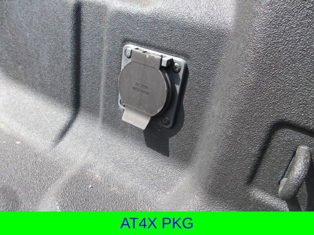 Used 2024 GMC Canyon AT4X image 33