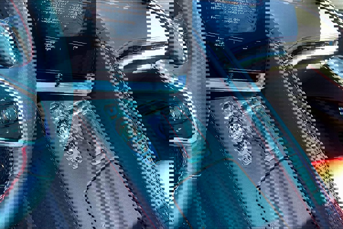 Used 2023 Chevrolet Corvette Stingray Coupe w/ Z51 Performance Package image 19