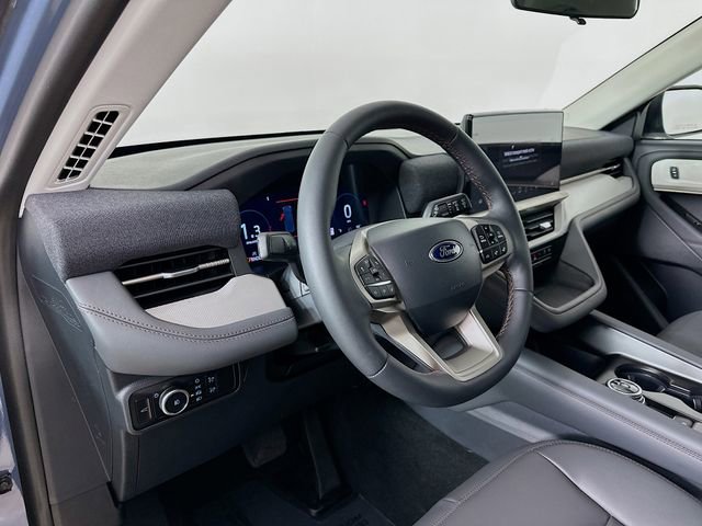 New 2026 Ford Explorer Active image 9