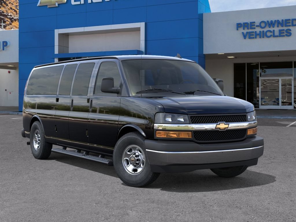 New 2026 Chevrolet Express 3500 LT w/ LT Preferred Equipment Group RWD image 7