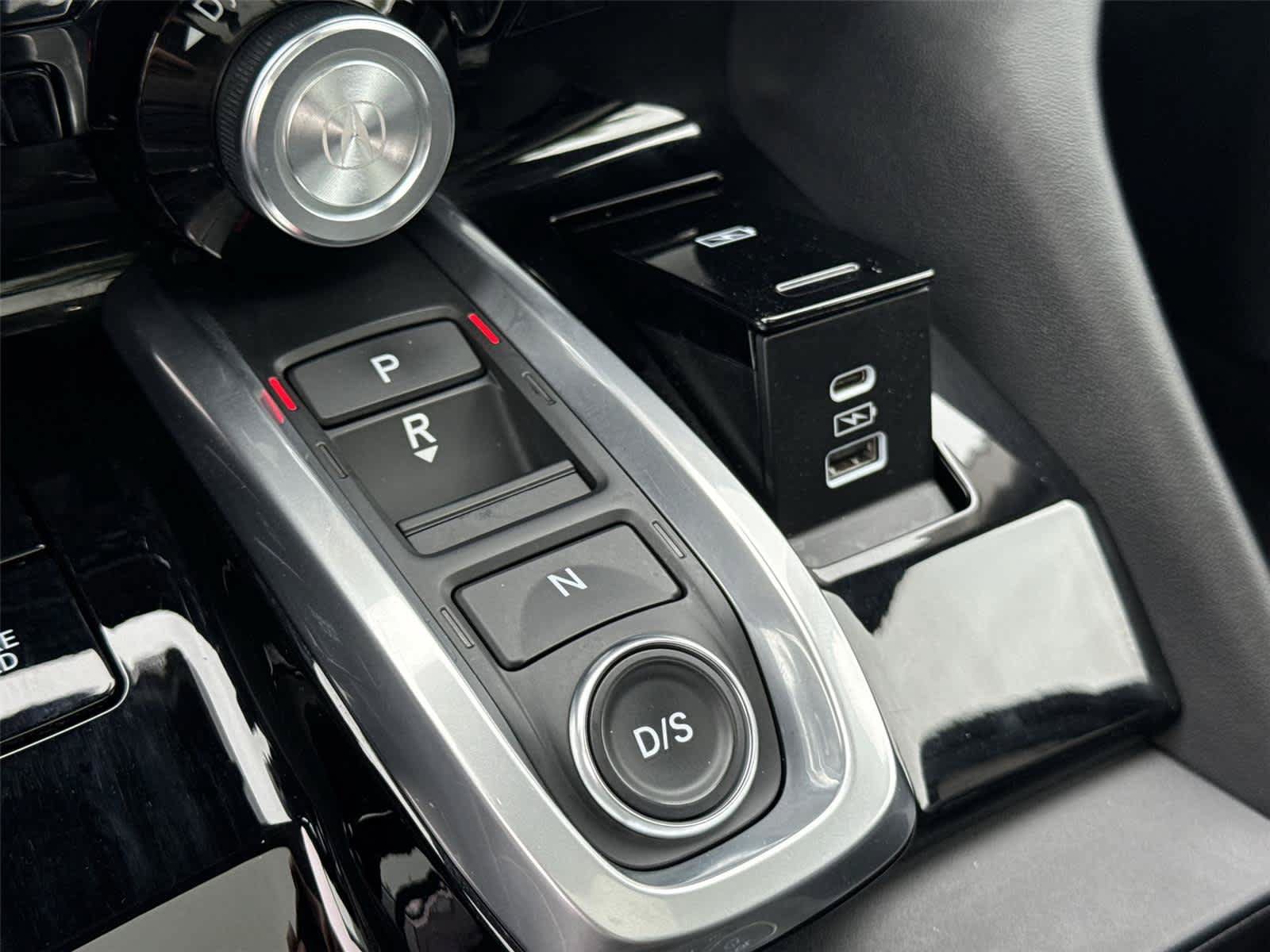 Used 2022 Acura MDX SH-AWD w/ Technology Package image 29