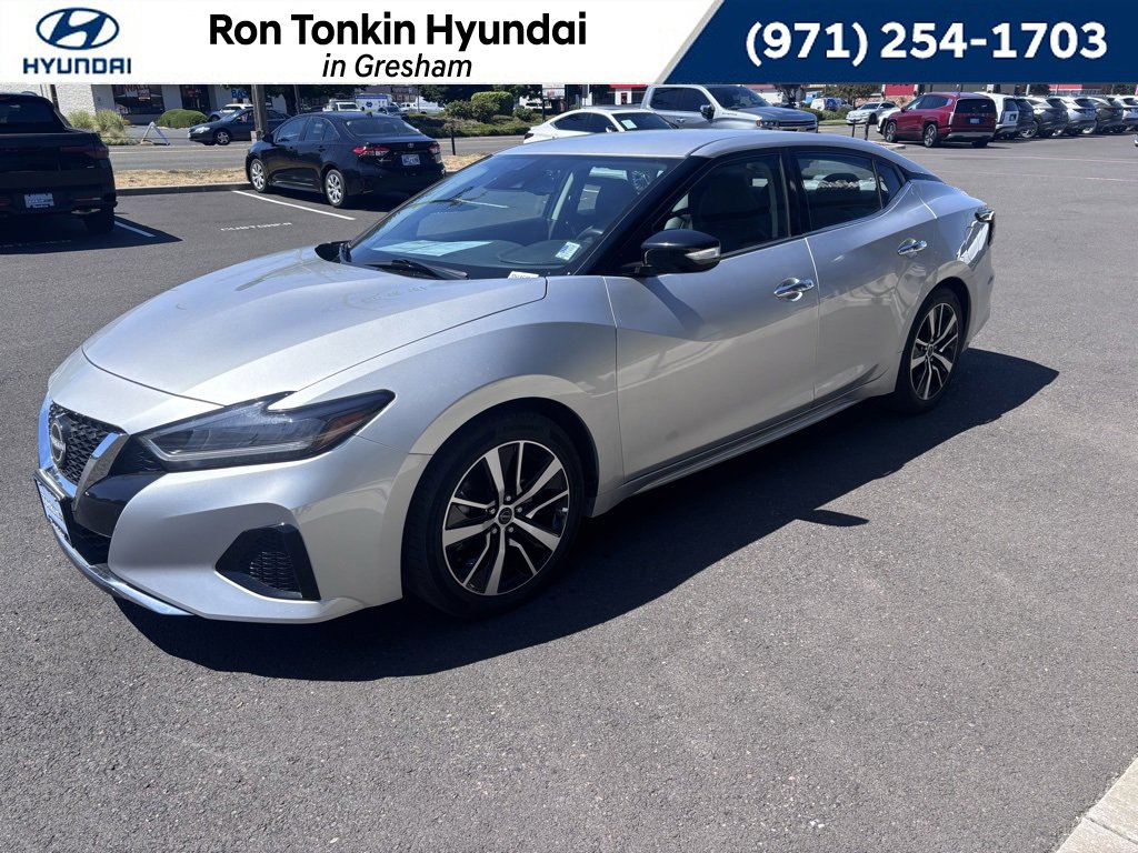 Used 2023 Nissan Maxima SV w/ Floor Mat Group