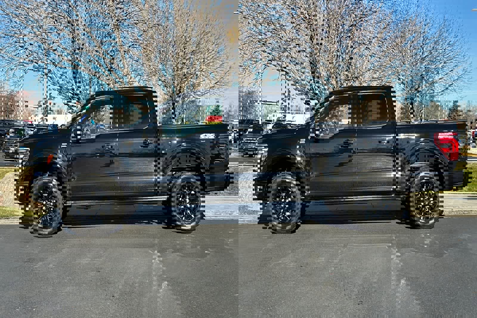 Certified 2024 Ford F150 Platinum w/ Equipment Group 702A High image 5