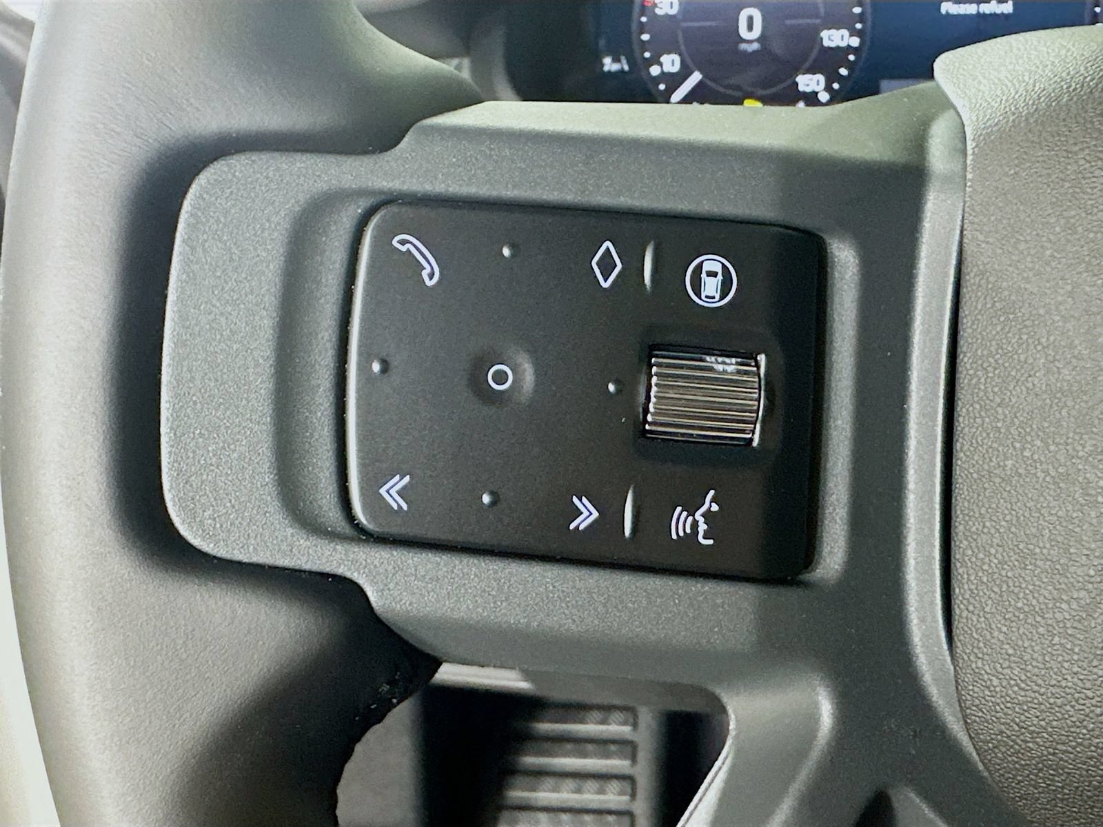 New 2026 Land Rover Defender 130 X-Dynamic SE AWD/4WD image 19