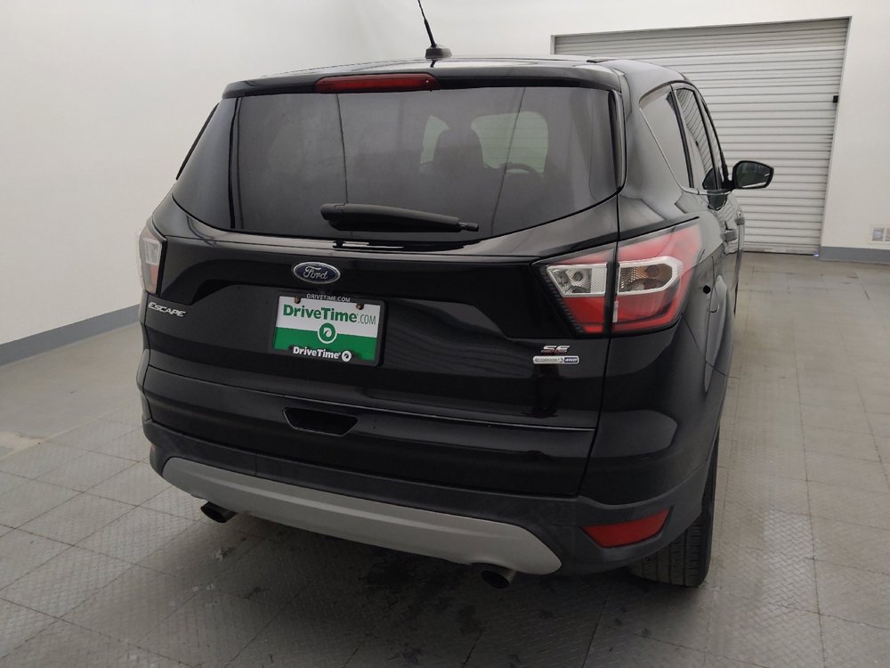 Used 2017 Ford Escape SE image 7