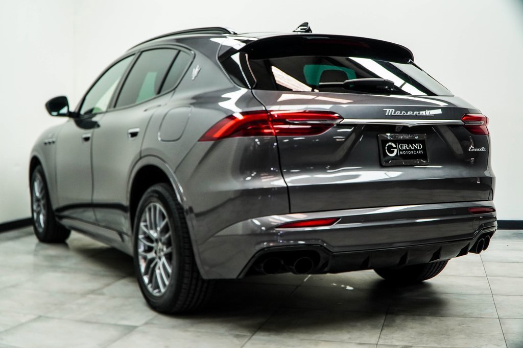 Used 2023 Maserati Grecale GT image 11