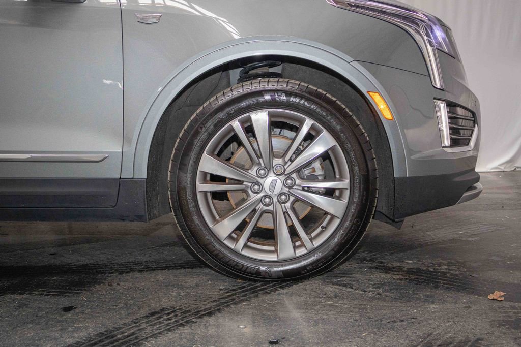 Used 2023 Cadillac XT5 Premium Luxury image 6