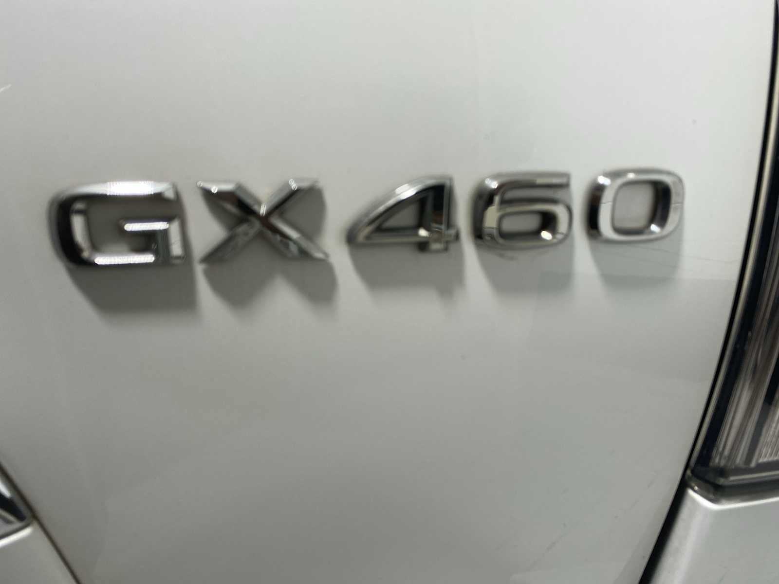 Used 2017 Lexus GX 460 Premium w/ Premium Package AWD/4WD image 7