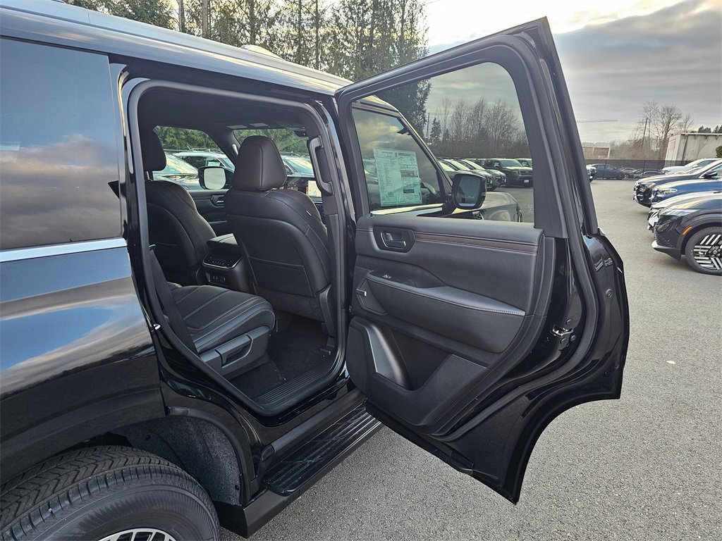 New 2026 Nissan Armada SL image 26