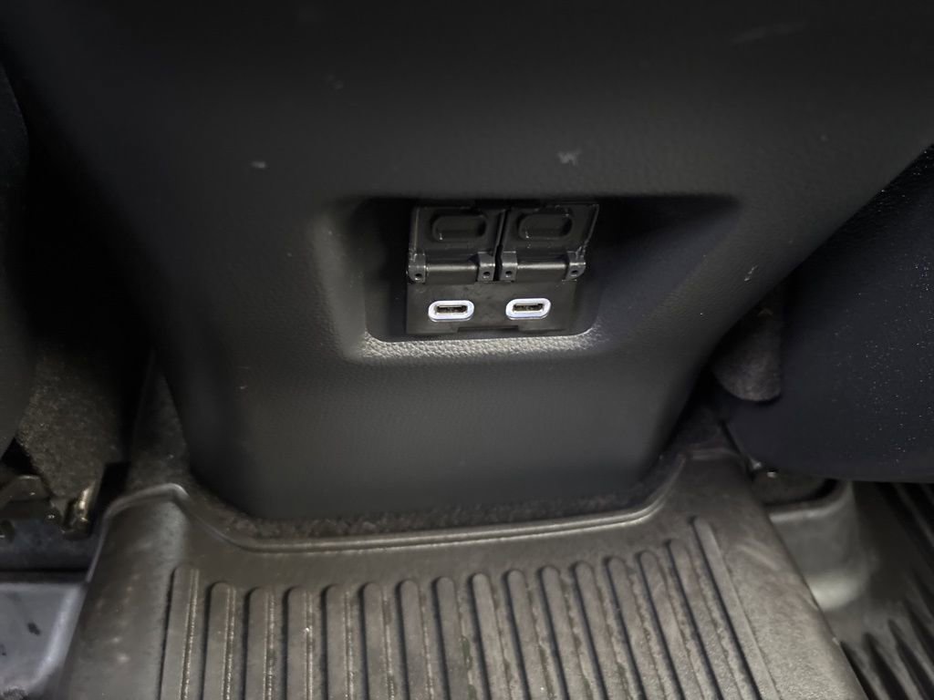 Used 2023 Toyota RAV4 XLE w/ Convenience Package image 24