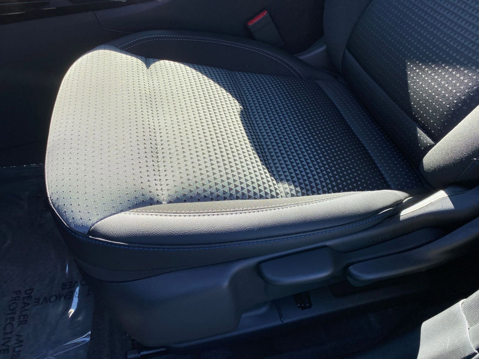 Used 2025 Chevrolet Trax LT w/ LT Convenience Package image 23