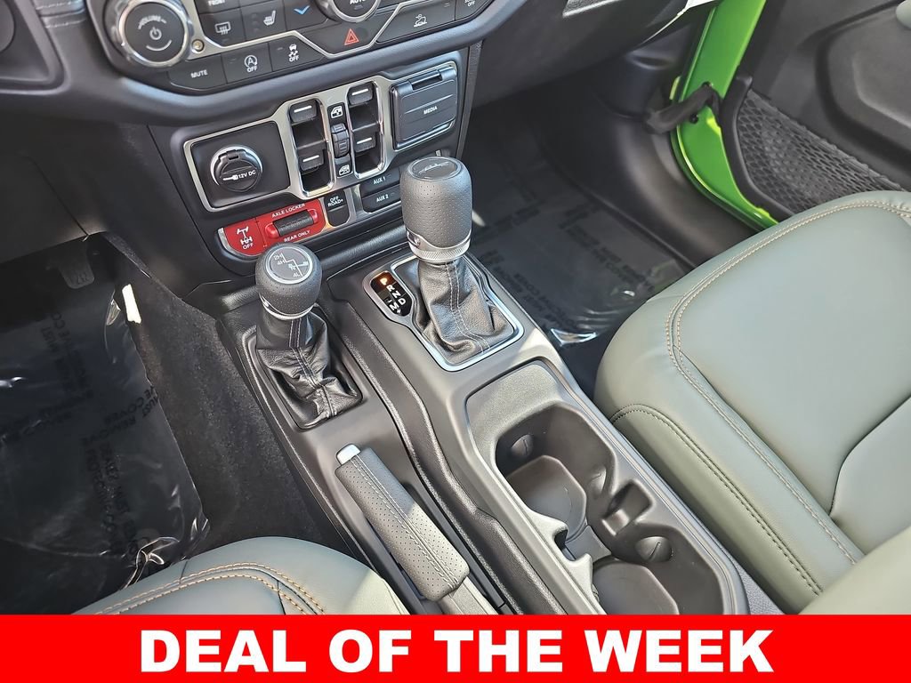 New 2025 Jeep Gladiator Mojave w/ Convenience Group AWD/4WD image 23