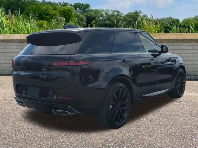 New 2026 Land Rover Range Rover Sport Dynamic SE image 4