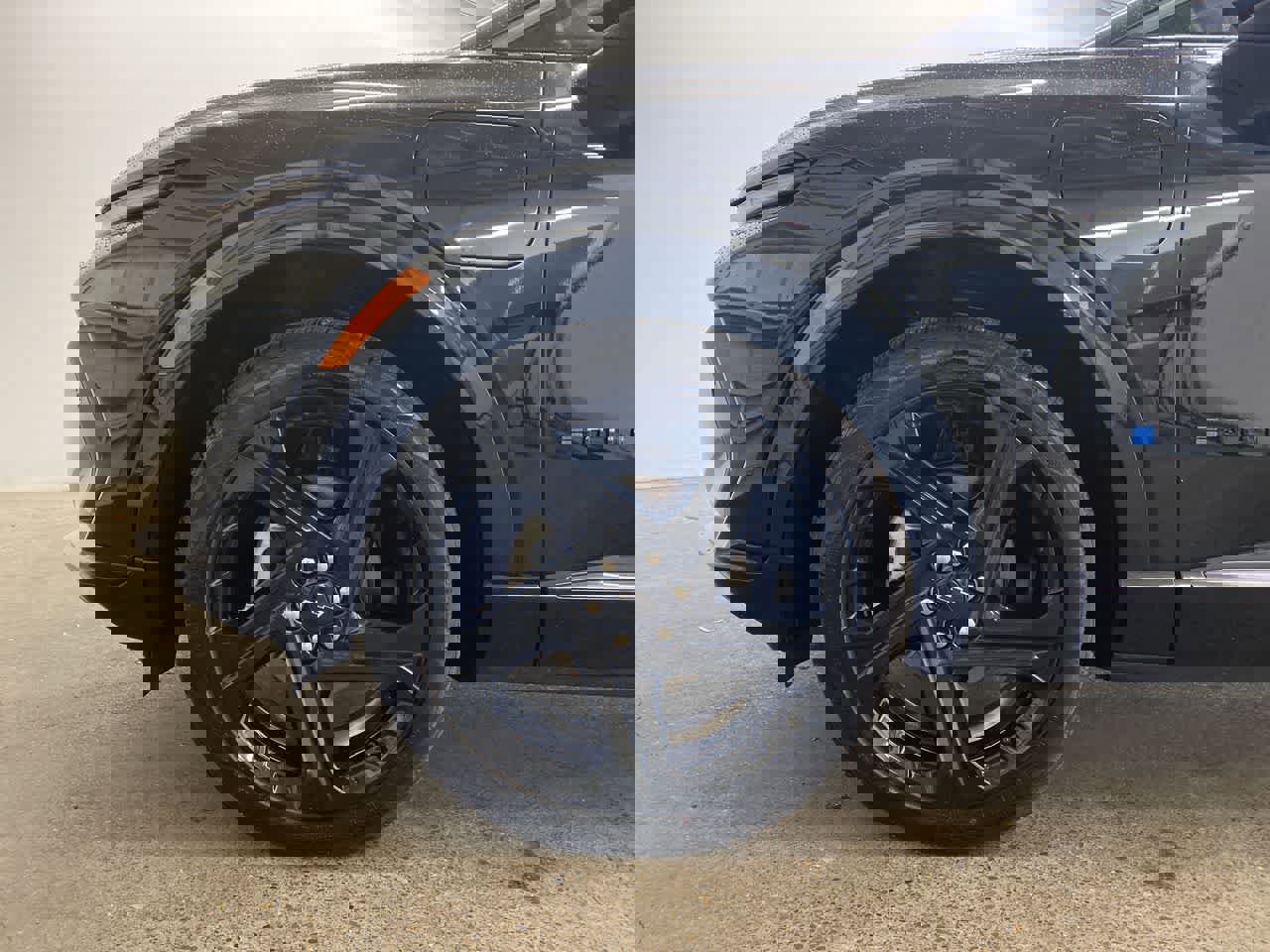 Used 2024 Chevrolet Equinox EV RS image 12