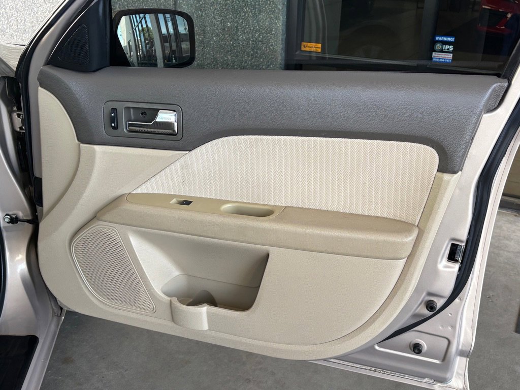 Used 2006 Mercury Milan image 32