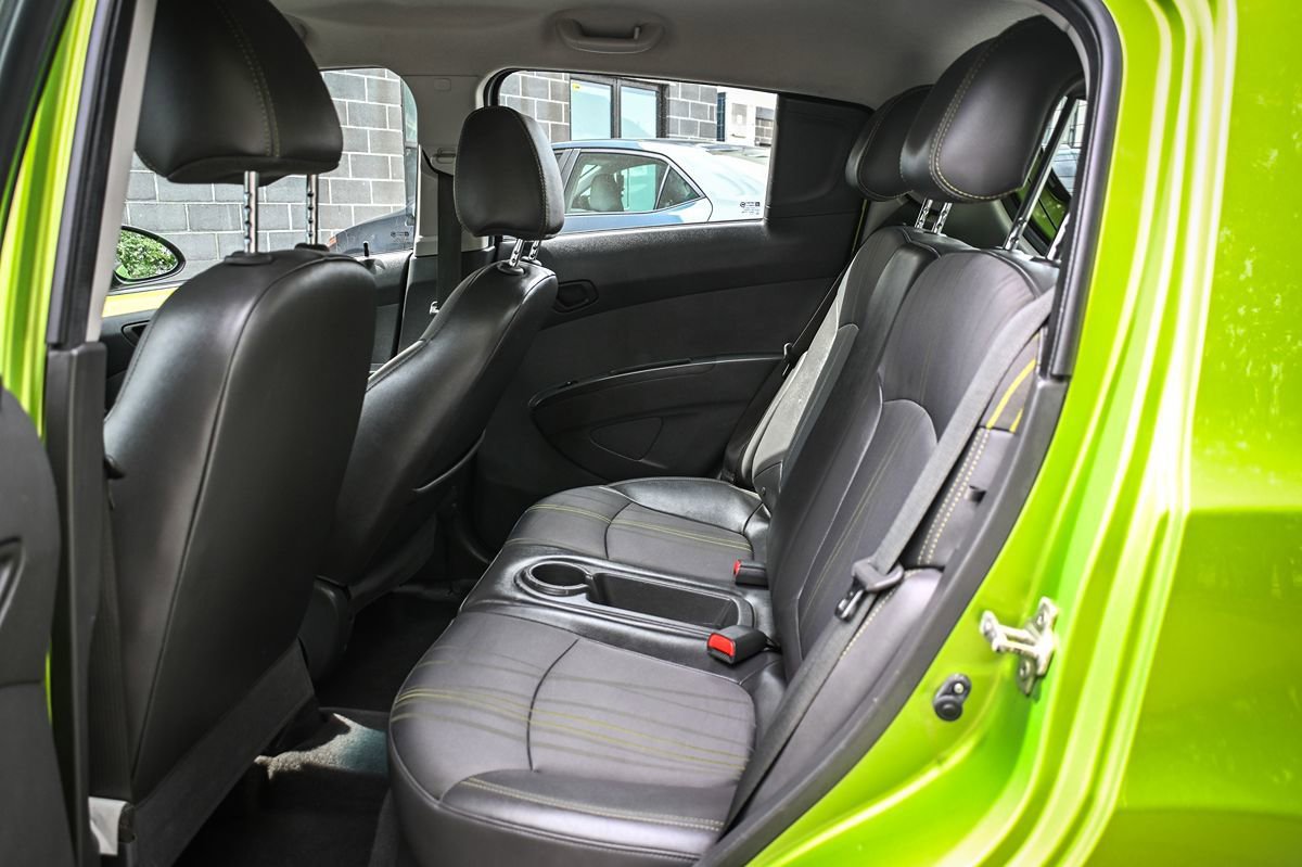 Used 2014 Chevrolet Spark LT FWD image 12
