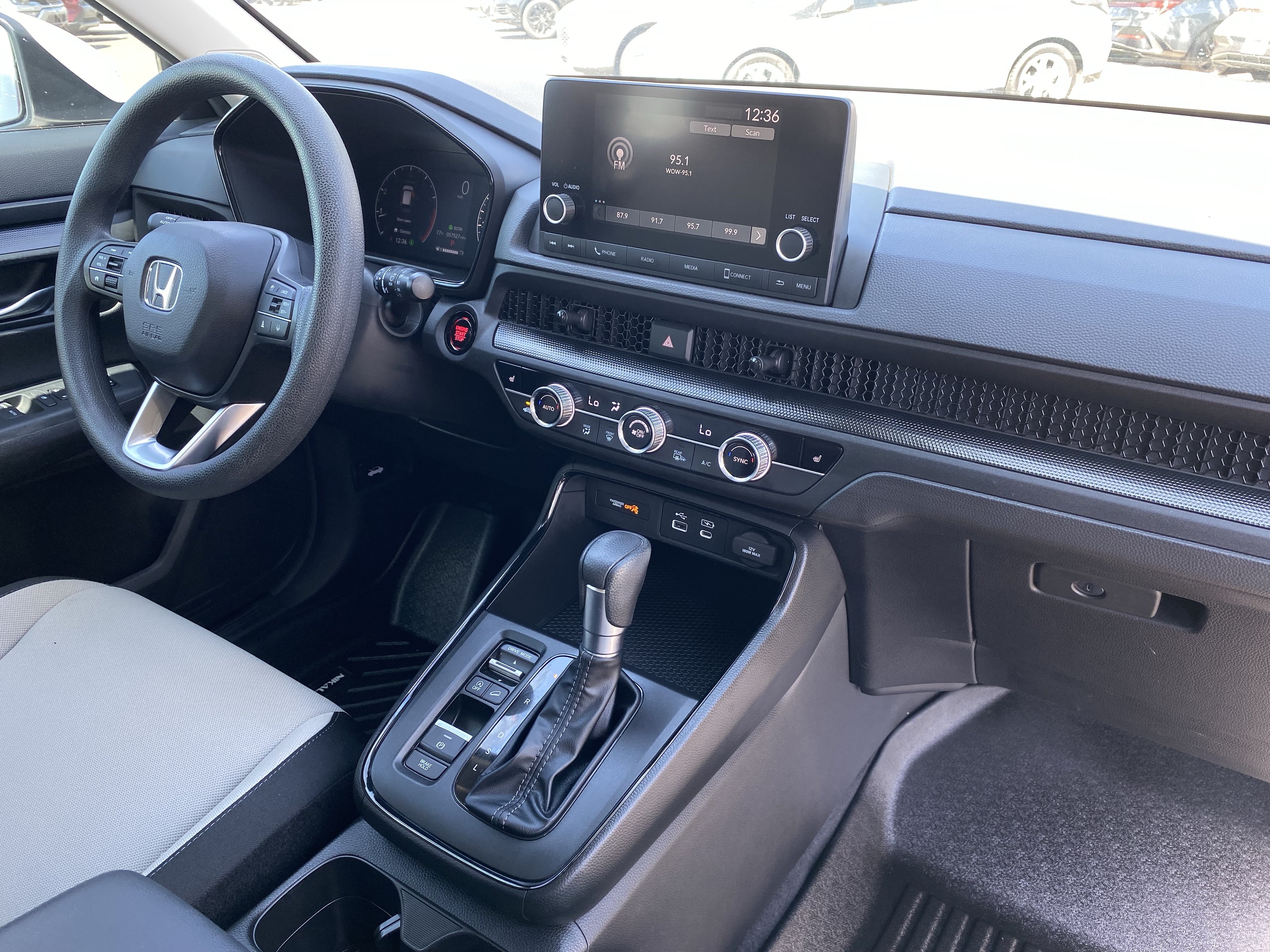 Used 2023 Honda CR-V EX image 12