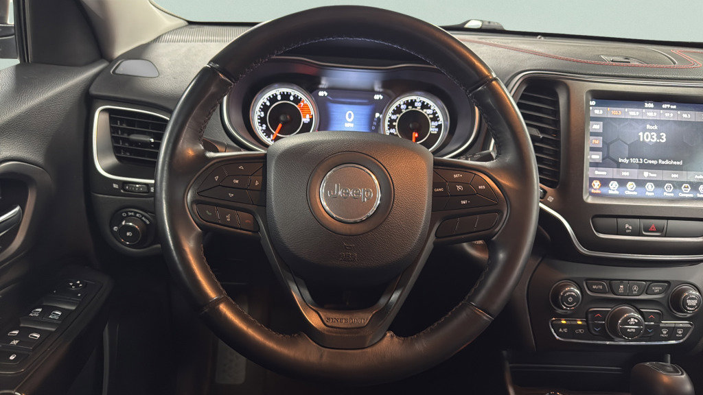 Used 2019 Jeep Cherokee Trailhawk AWD/4WD image 36