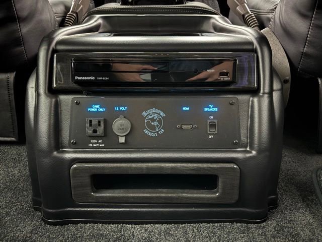 New 2026 GMC Savana 2500 w/ Driver Convenience Package RWD image 49