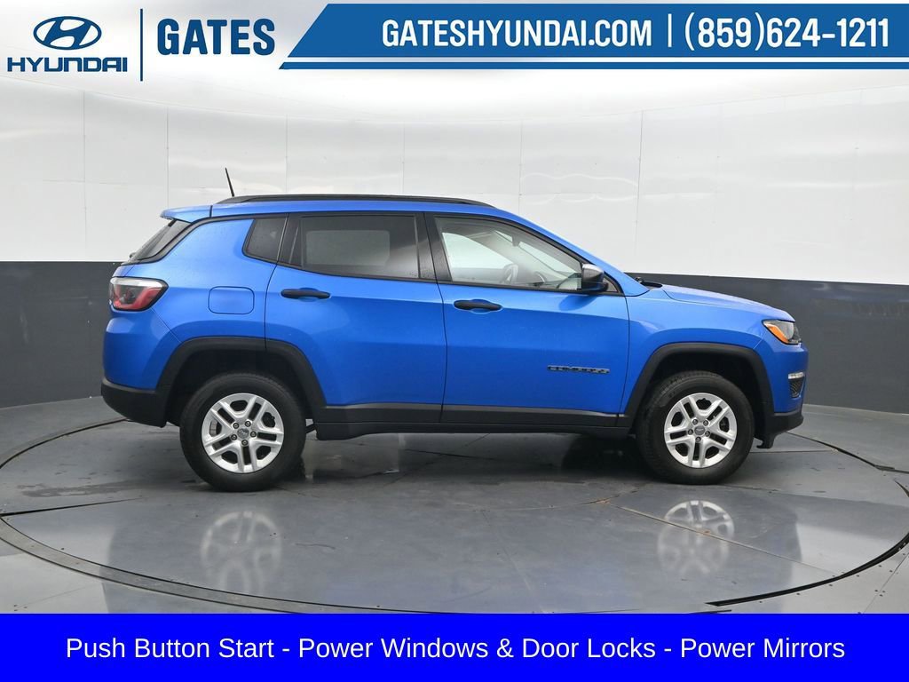 Used 2018 Jeep Compass Sport image 3