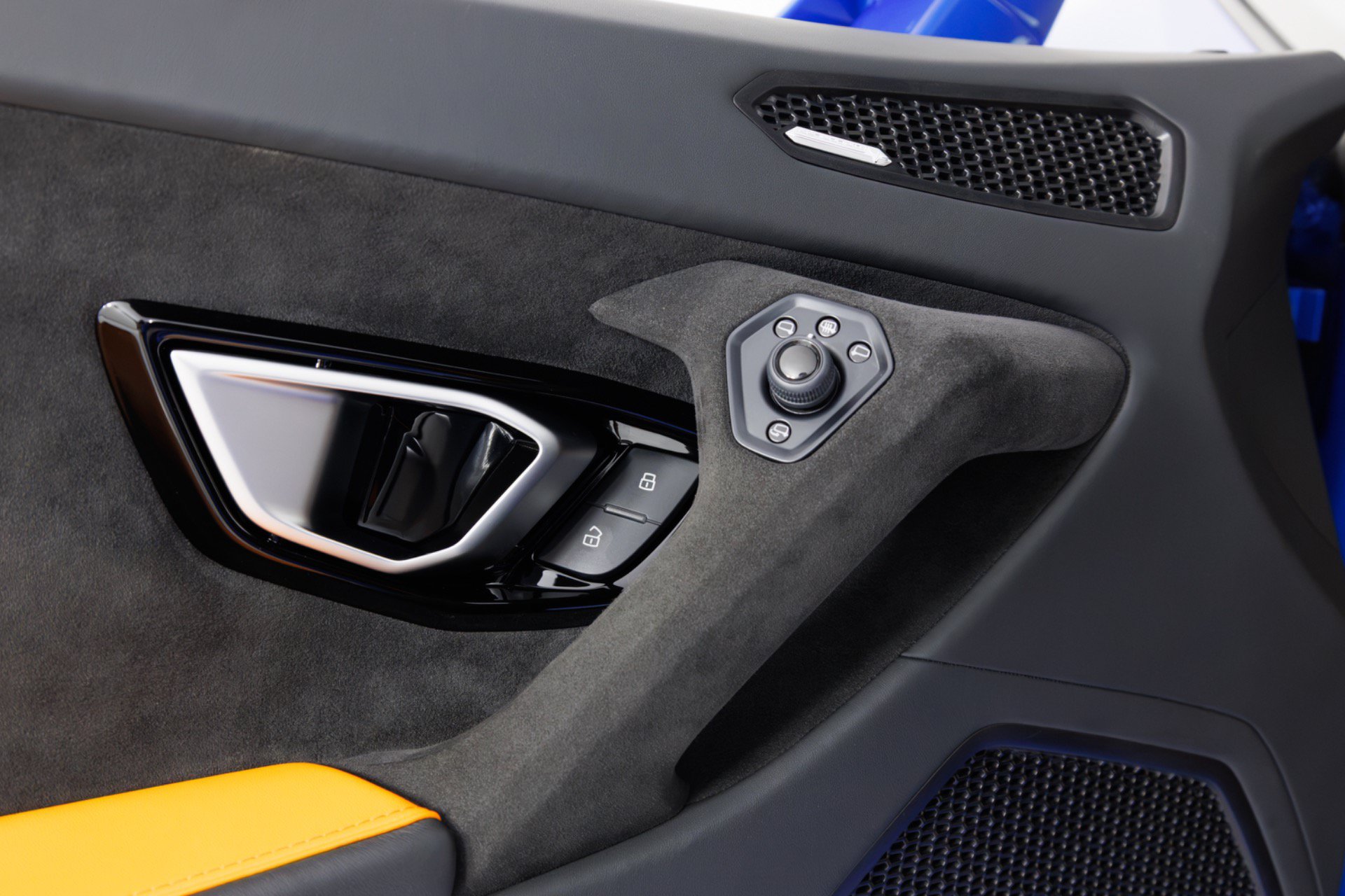 Used 2023 Lamborghini Huracan Tecnica RWD image 34
