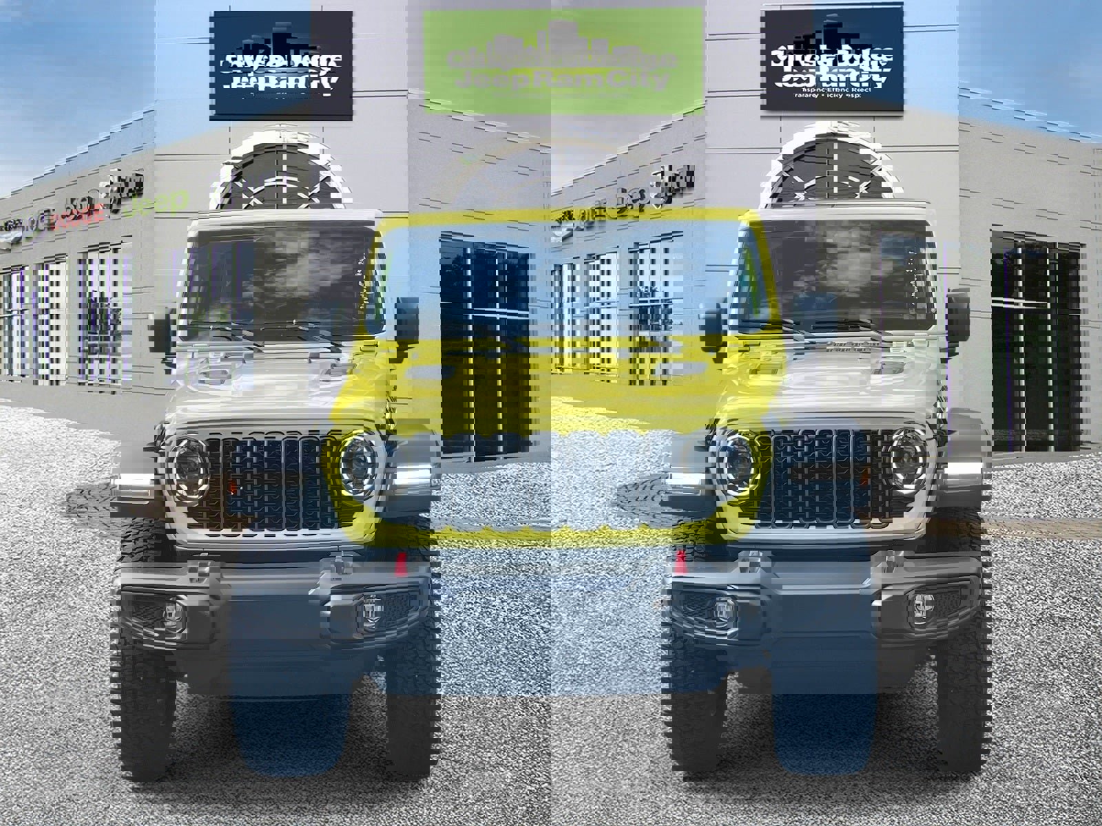 Used 2024 Jeep Wrangler Unlimited Rubicon image 2