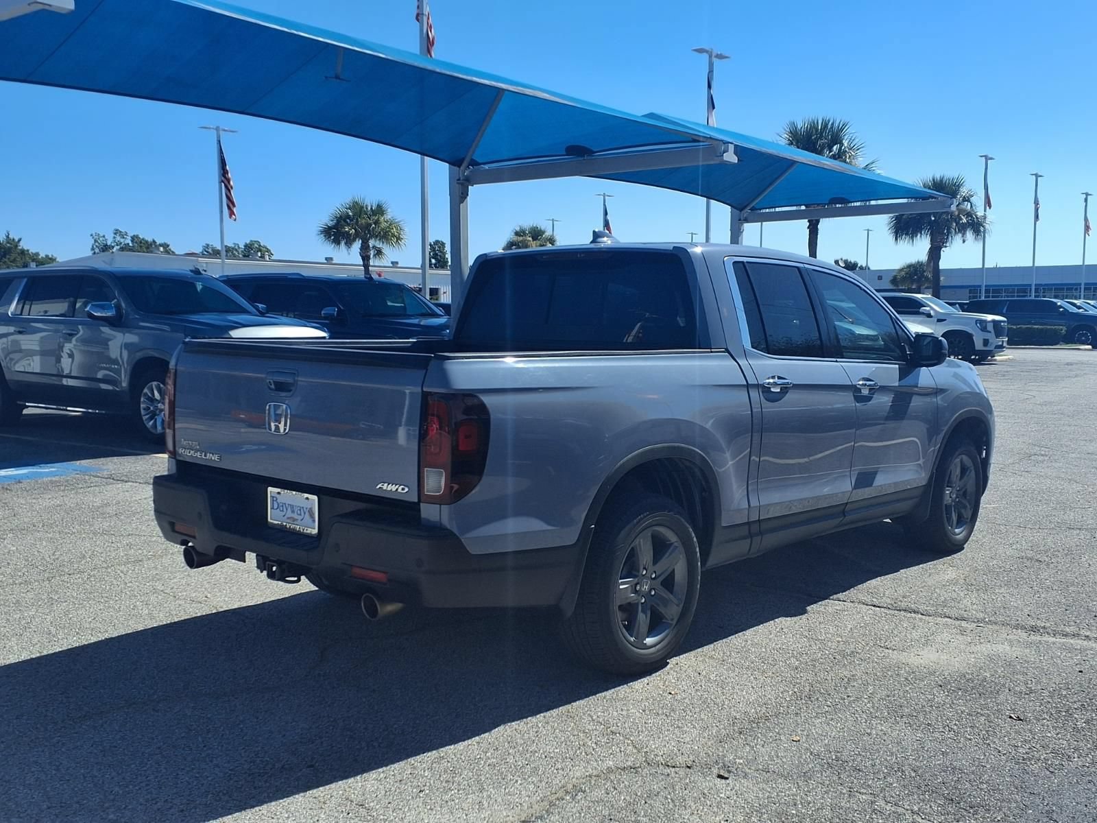 Used 2022 Honda Ridgeline RTL-E image 2