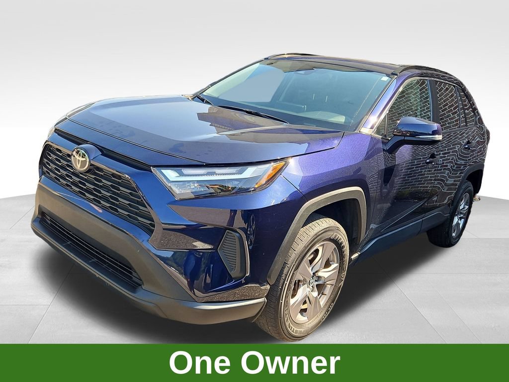 Used 2023 Toyota RAV4 XLE FWD image 3