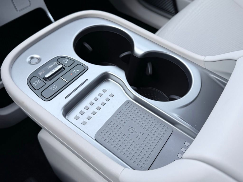 New 2026 Hyundai Ioniq 9 Limited image 17