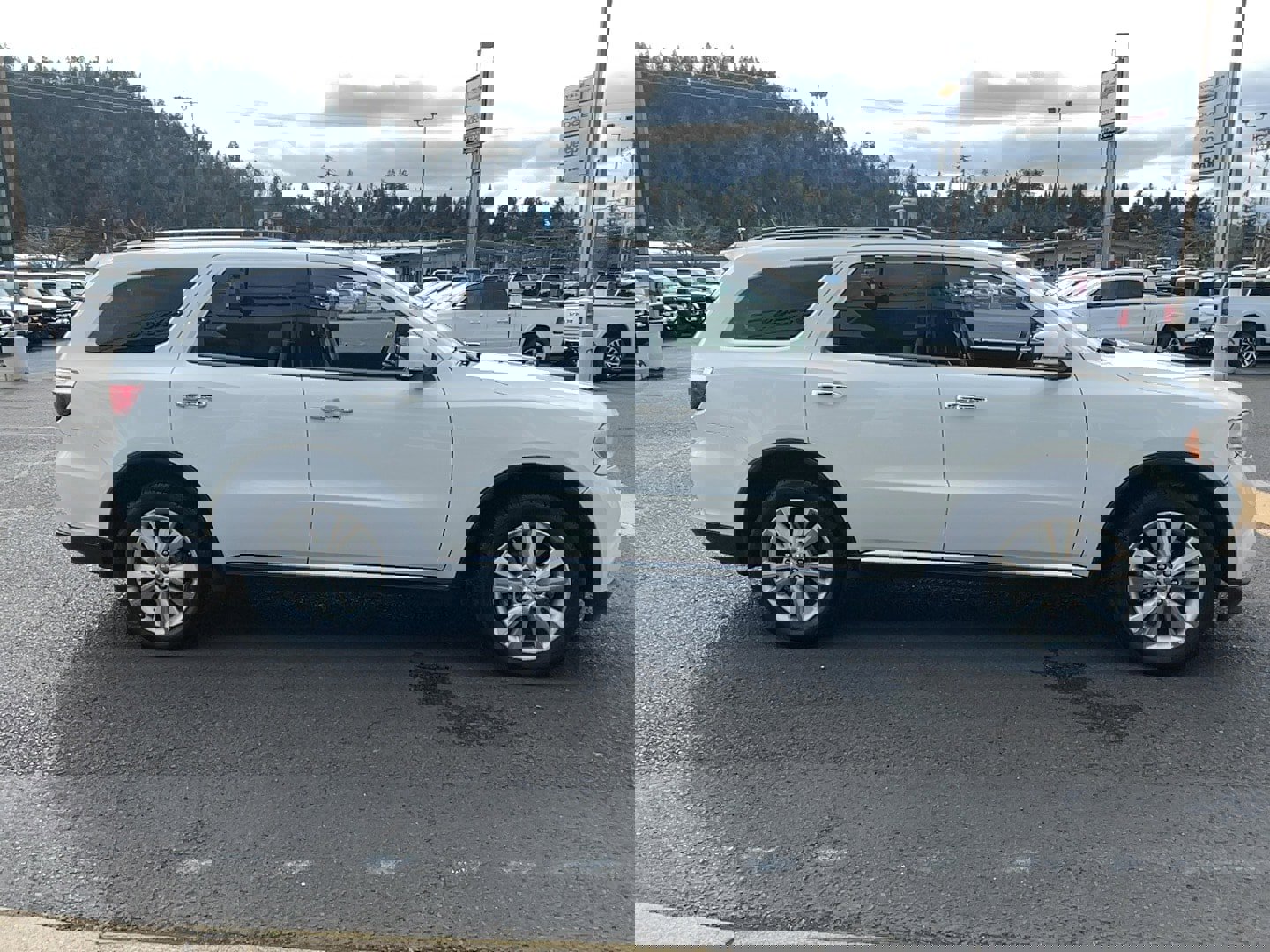 Used 2013 Dodge Durango Crew image 3