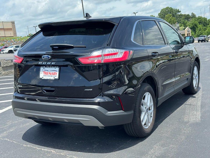 Used 2021 Ford Edge SEL w/ Cargo Accessory Package AWD/4WD image 3