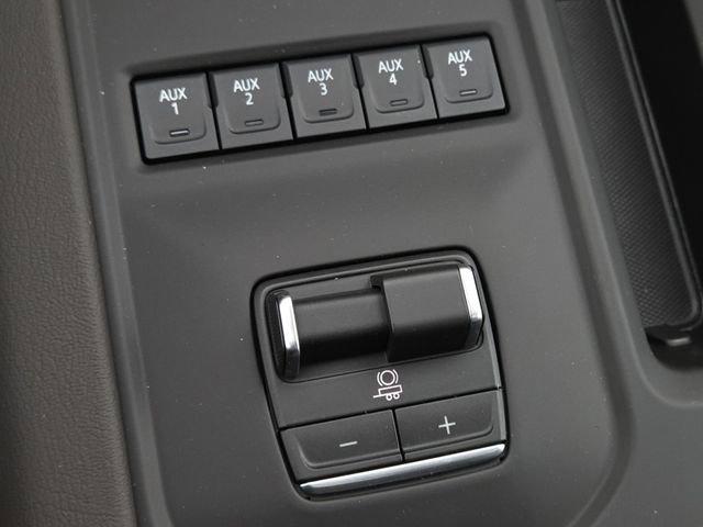 New 2026 GMC Sierra 3500 Denali image 9