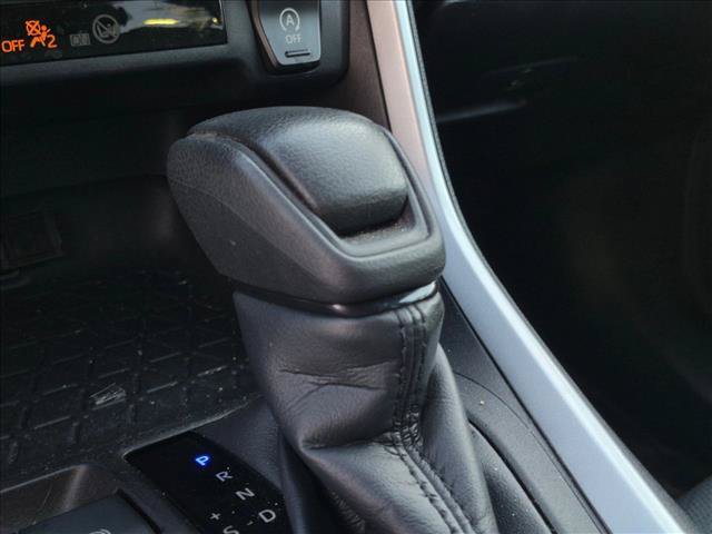 Used 2022 Toyota RAV4 XLE w/ Convenience Package FWD image 6