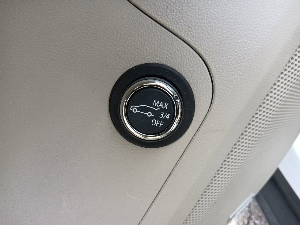 Used 2019 GMC Acadia Denali w/ Technology Package image 14