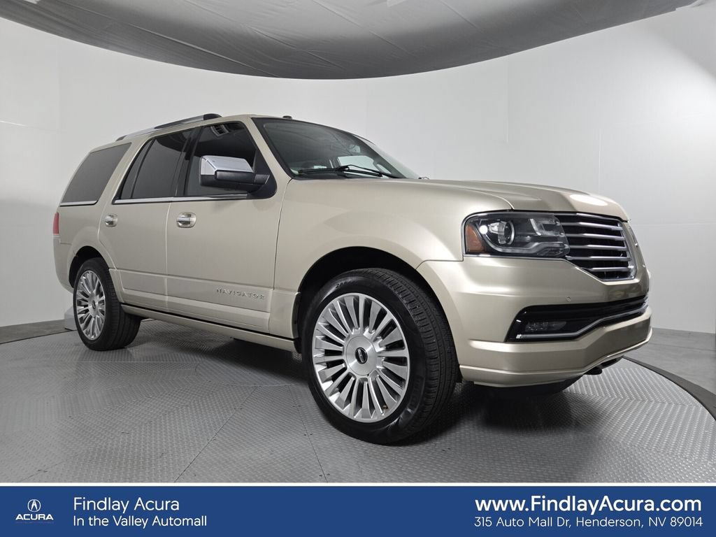 Used 2017 Lincoln Navigator Select RWD image 1